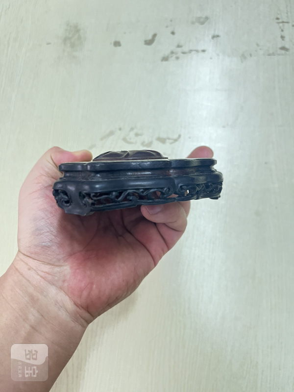 紫檀卷草纹花形器座 - 图4